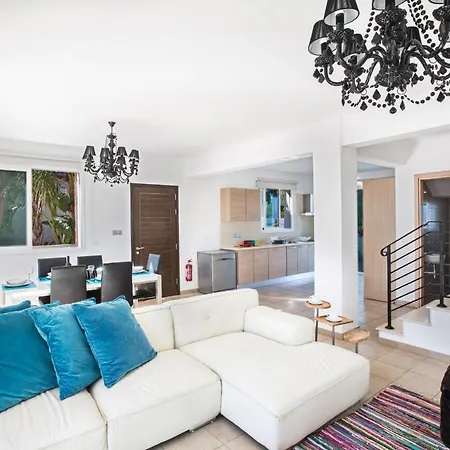 Seaspray Villa